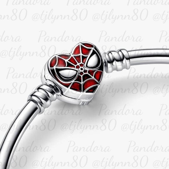 Pandora Moments Marvel Spider-Man Mask Clasp Bangle - Picture 3 of 5
